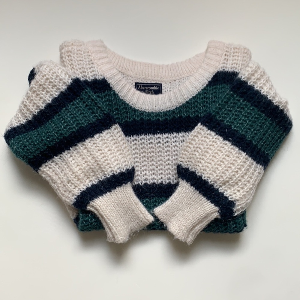 Abercrombie & Fitch Green and White Balloon Sleeve Knit Sweater - Picture 2 of 13